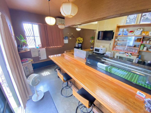 中古店舗の居間・リビング