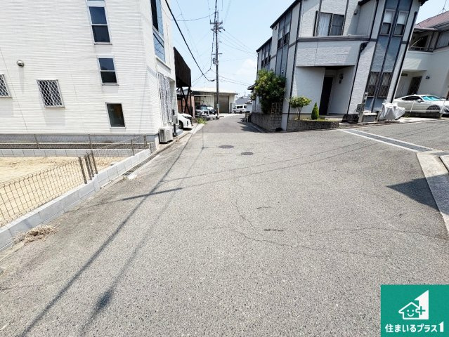 堺市中区深阪　第1期　新築一戸建ての前面道路含む現地写真|周辺は落ち着いた街並みの住宅地！子育てがしやすい住環境です！まだ未完成ですが、現地でしかわからない事もございます。是非一度ご覧ください。