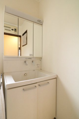 【トイレ】 | 筑西市幸町4LDK中古住宅 | 落ち着いた色調のトイレです