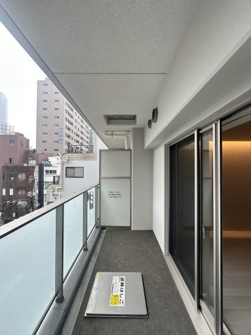 アーバネックス東梅田のバルコニー