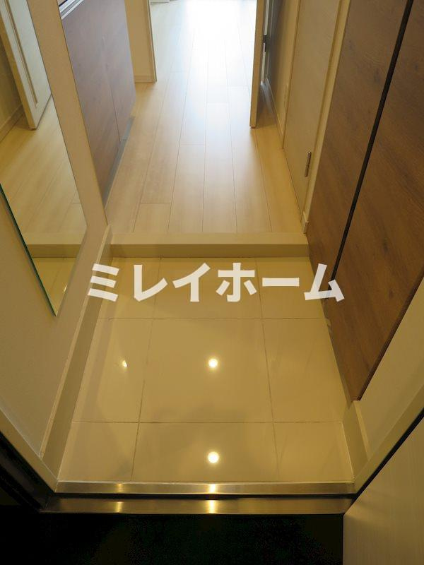 レガリス品川南大井パークサイドの玄関