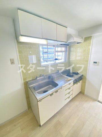 大阪市淀川区木川東３丁目の賃貸マンションのキッチン