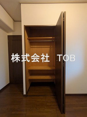 【収納】 | カーザ・エッチェルサ世田谷（増築部分） | 洋室4.7帖　収納