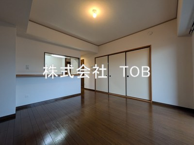 【居間・リビング】 | カーザ・エッチェルサ世田谷（増築部分） | LD10.4帖
