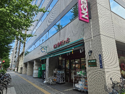 アベニールの周辺