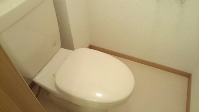 【トイレ】 | メルヴェーユⅡ | ゆったりとした空間のトイレです