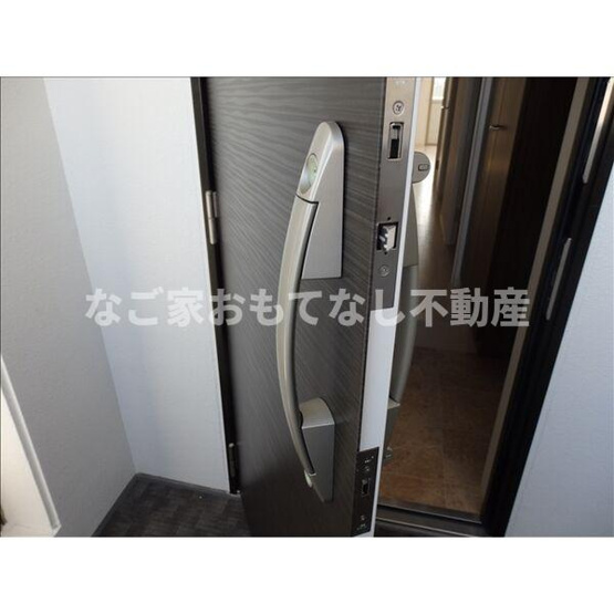【玄関】 | ハピネス城北 | ※写真は別号室