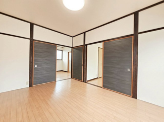 【居間・リビング】 | グランドハイツ　B棟