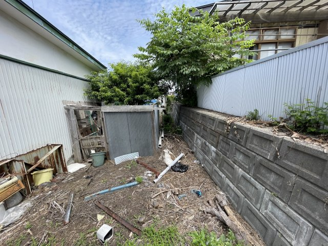 八戸市大字白銀町字雷の外観