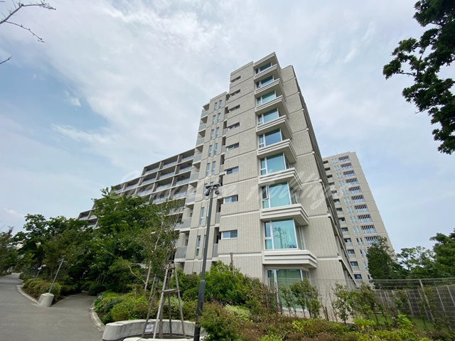藤沢市辻堂神台１丁目の賃貸マンションの外観