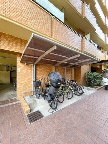 ダイアパレス大手門　舞鶴小学校区の駐車場|ダイアパレス大手門