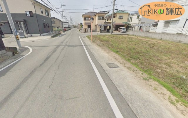 加古郡稲美町国岡3丁目　土地の前面道路含む現地写真