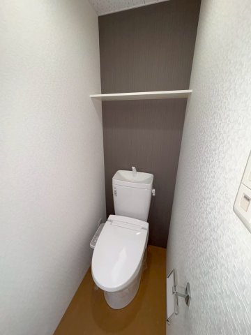 福岡市東区箱崎ふ頭３丁目の賃貸マンションのトイレ