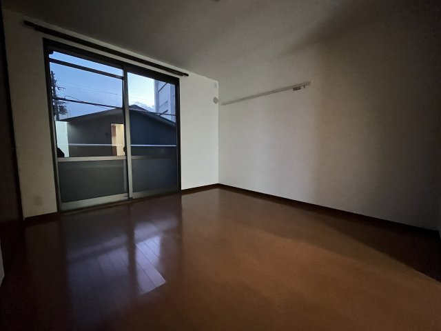オリエンスタツミの内装