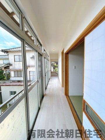 【内装】 | 淞北台中古戸建 | ２階廊下です