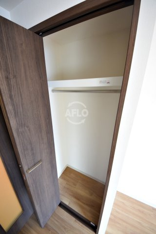 エグゼ堺筋本町の収納|エグゼ堺筋本町　クローゼット