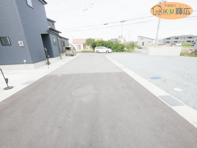 加古川市加古川町友沢3期（全4）土地5号地の前面道路含む現地写真