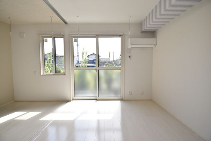 グラン ストリーツ　Cの居間・リビング