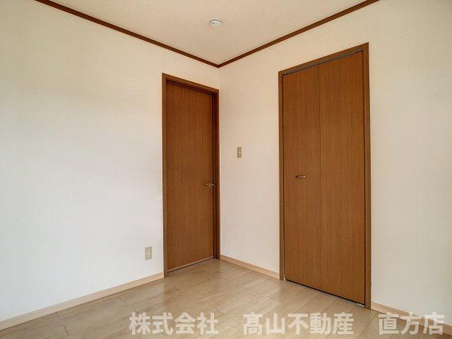 直方市大字感田のアパートの洋室