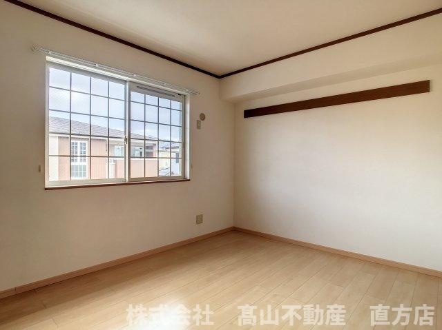 直方市大字感田のアパートの寝室
