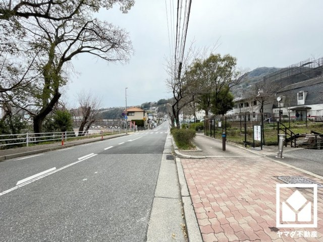 セルヴィオ3番館の周辺|安心・安全な暮らしをサポートするオートロックシステムを備えています。