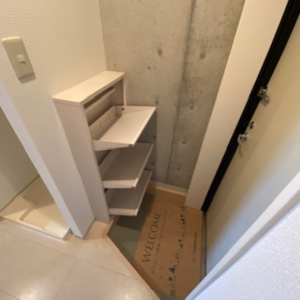 ラネージュ鷺沼の玄関