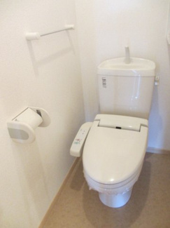 【トイレ】 | サンライズ西出水Ⅱ | 【サンライズ西出水Ⅱ】コンパクトで使いやすいトイレです