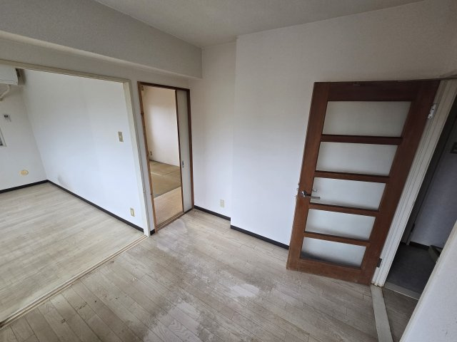 ヒルサイドテラスの居間・リビング|別部屋イメージ写真