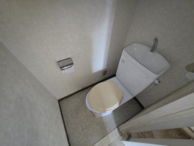 ヒルサイドテラスのトイレ|別部屋イメージ写真