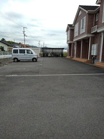 フィオーレ　Ａの駐車場