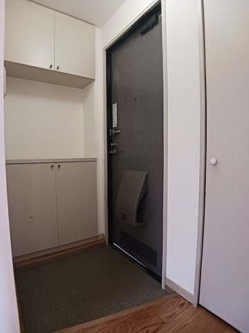 パークサイド３２８　Ｂの玄関