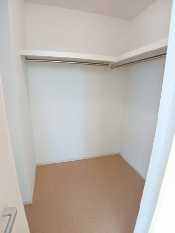 ウージーⅡの収納