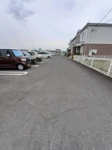 オーブリーＳの駐車場