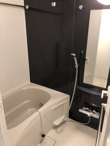 クレヴィスタ三軒茶屋の浴室|日々の疲れを癒すお風呂付です