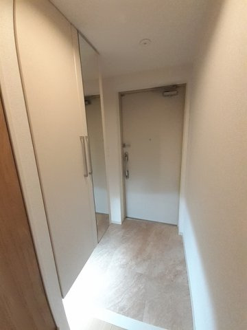 フェリーチェ・ヴィータの玄関