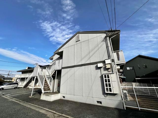 メゾン堀川B棟の外観