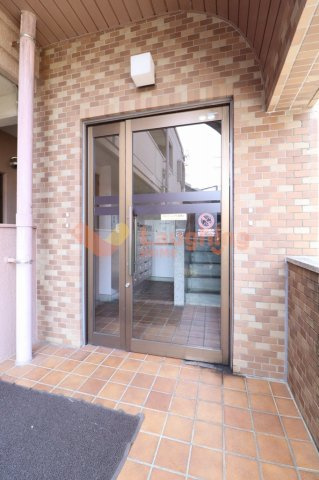 OAK VILLA 久留米のエントランス|毎日通るエントランスはこのようになっています