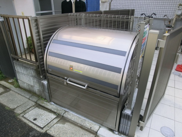 タウニードエルのその他共用部分|便利な敷地内ゴミ置き場。