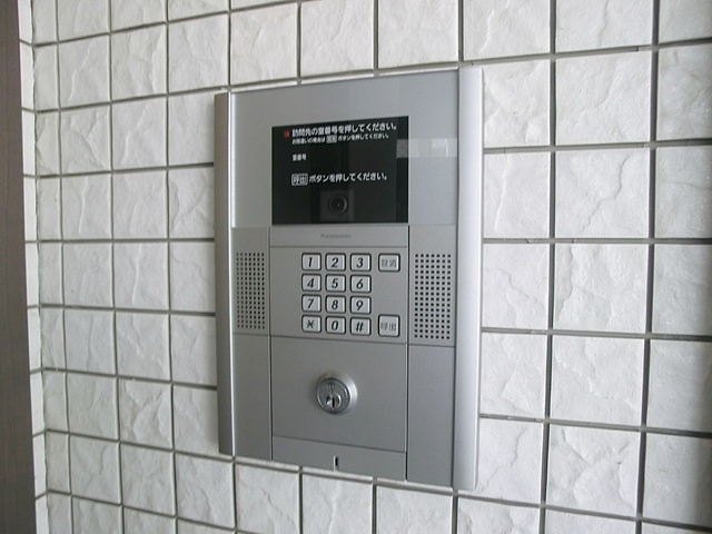 タウニードエルのセキュリティ|オートロック完備。