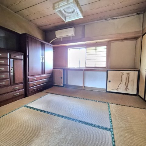 高崎市並榎町193-9の和室
