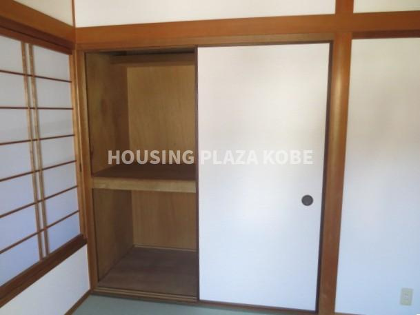 塩屋台３丁目貸家の収納