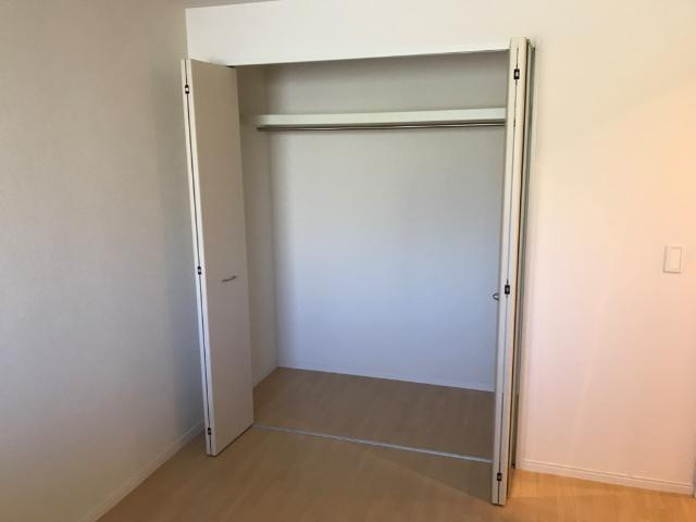 合志市須屋のアパートの収納
