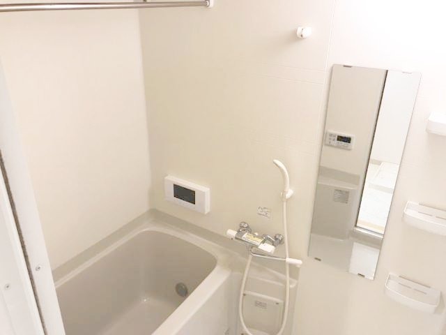 合志市須屋のアパートの浴室