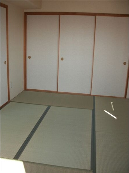 エアーシャトー六田の和室