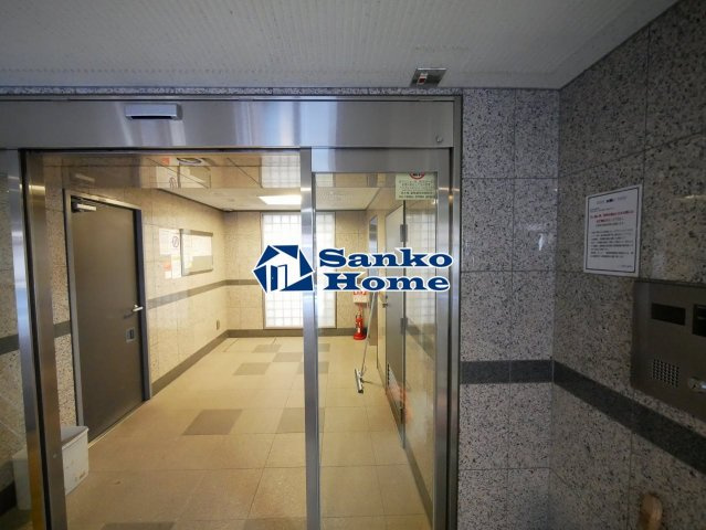 OLIO東神田のエントランス