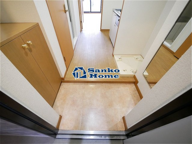 OLIO東神田の玄関