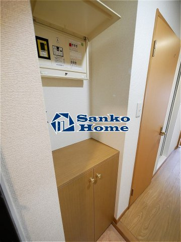 OLIO東神田の玄関