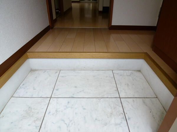 ベルコートＢの玄関