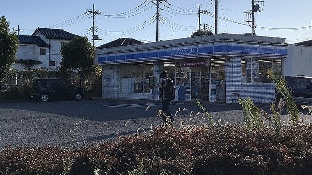 レジデンス春岡の周辺|ローソン　さいたま深作店まで500m
