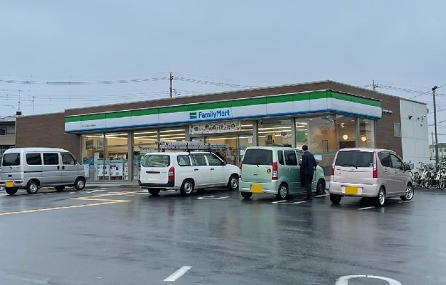 レジデンス春岡の周辺|ファミマ　さいたま丸ヶ崎南店まで700m